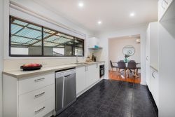 38 Milford St, Kilsyth VIC 3137, Australia