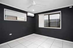 Unit 2/11 Napier St, South Mackay QLD 4740, Australia