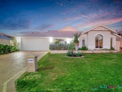 3 Nottely Cres, Secret Harbour WA 6173, Australia