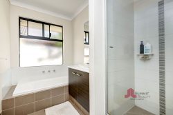 25 Jury Bend, Carey Park WA 6230, Australia