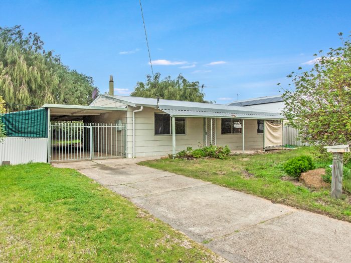 14 Lever Way, South Yunderup WA 6208, Australia