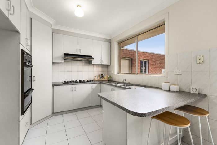 3/99 Essex St, Pascoe Vale VIC 3044, Australia