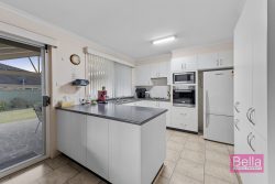 11 Scarlet Gum St, Ulladulla NSW 2539, Australia