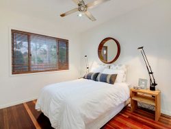 42 Henry St, Chapel Hill QLD 4069, Australia