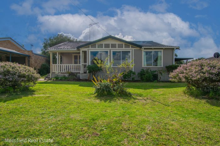 77 Leonora St, Yakamia WA 6330, Australia