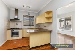 6 Rocke St, Coolbellup WA 6163, Australia