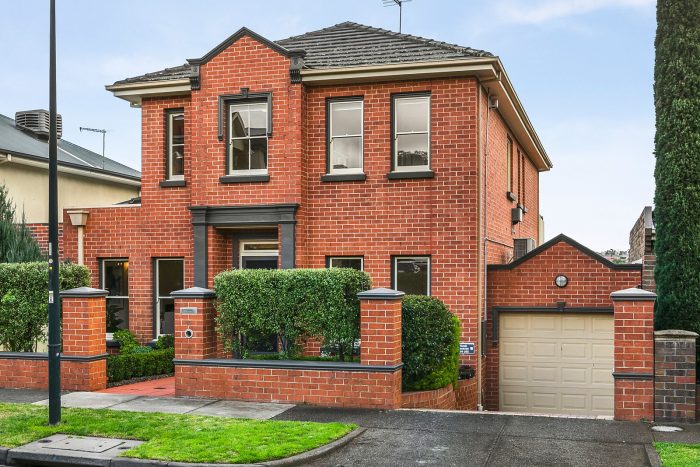 15 River Park Terrace, Maribyrnong VIC 3032, Australia