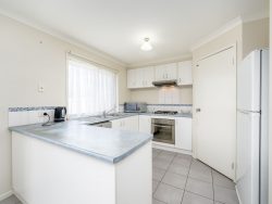 2 Walnut Ct, Shepparton VIC 3630, Australia