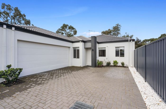 8 Logue Ct, Balga WA 6061, Australia