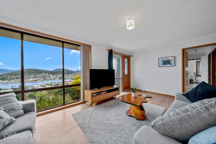 57 Loatta Rd, Rose Bay TAS 7015, Australia