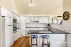 2 Michael Cres, Kiama Downs NSW 2533, Australia