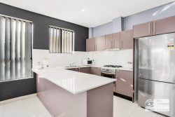 4/20 Redbank Rd, Northmead NSW 2152, Australia