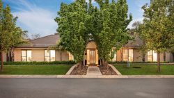 27 Cassinia Ct, Thurgoona NSW 2640, Australia