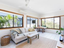 22 Coorabin St, Gorokan NSW 2263, Australia