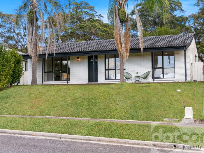 9 Kestrel Ave, Mount Hutton NSW 2290, Australia