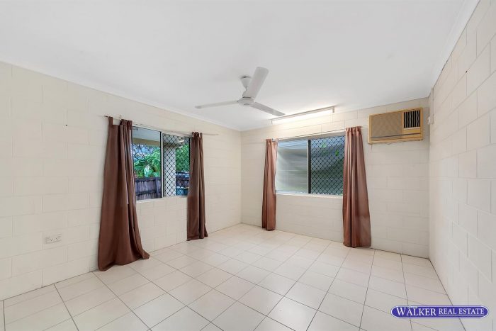 104 Mayers St, Manunda QLD 4870, Australia