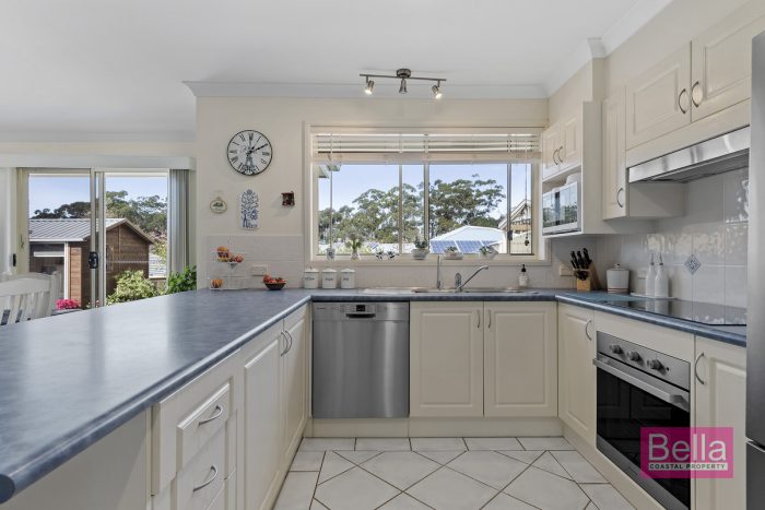 4 Grevillea Ct, Ulladulla NSW 2539, Australia