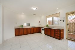 4 Oborne Ct, Leeming WA 6149, Australia