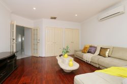 4 Oborne Ct, Leeming WA 6149, Australia