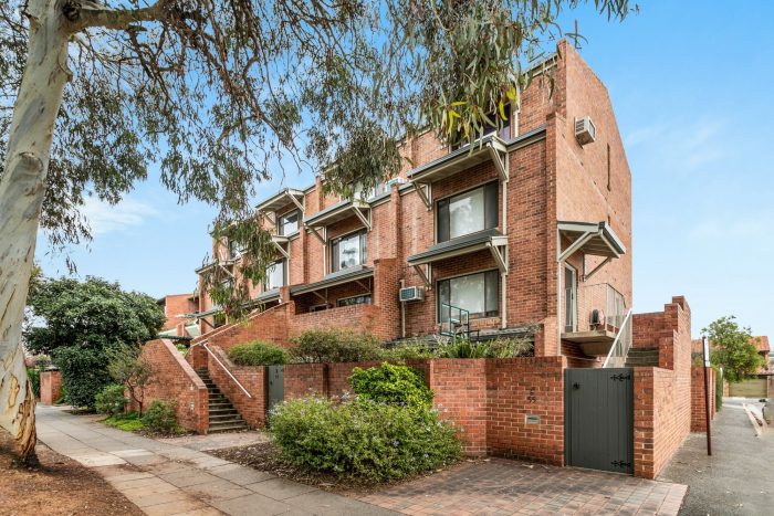 Unit 8/55 MacKinnon Parade, North Adelaide SA 5006, Australia