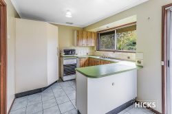 132 Sapphire St, Holland Park QLD 4121, Australia