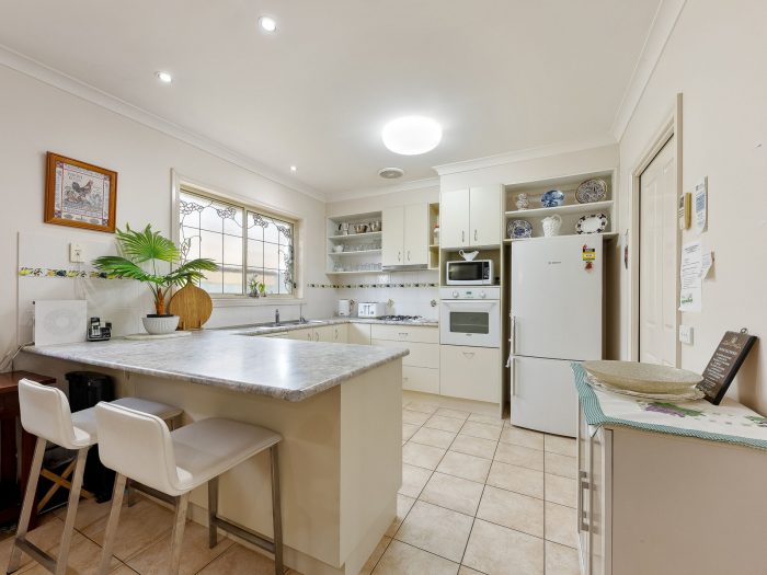 27 Hartigan St, Thurgoona NSW 2640, Australia