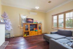 12 Hillman St, Spencer Park WA 6330, Australia