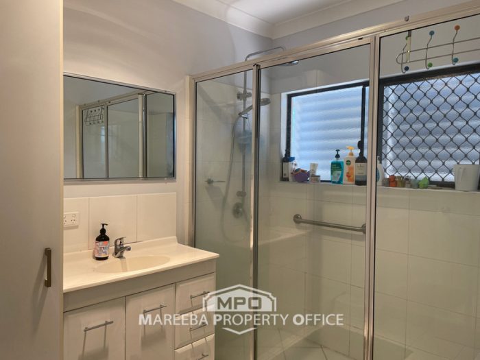 14 Macrae St, Mareeba QLD 4880, Australia