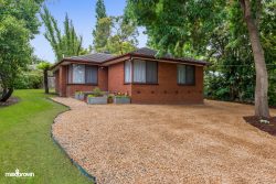 882 Warburton Hwy, Seville East VIC 3139, Australia