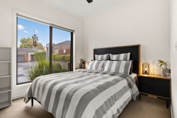 Unit 10/7 Ridge Rd, Whittlesea VIC 3757, Australia