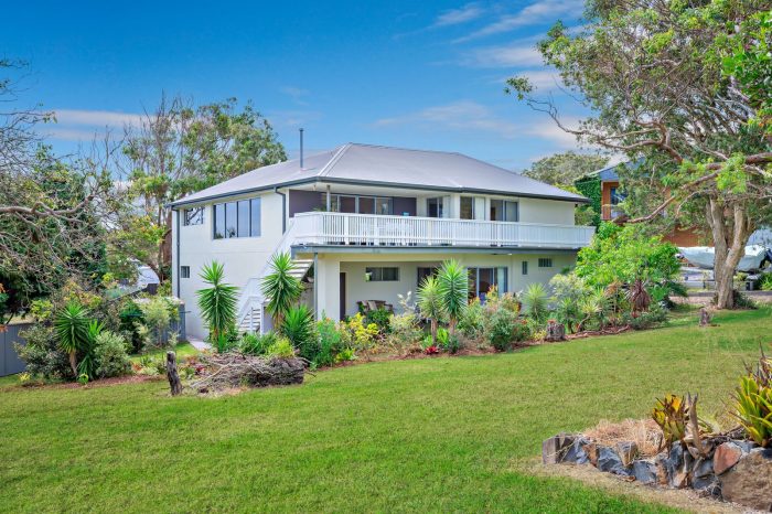 37 Andrew Cl, Boat Harbour NSW 2316, Australia