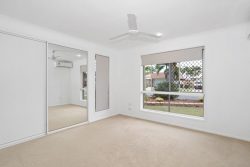 12 Coatbridge Ct, Beaconsfield QLD 4740, Australia