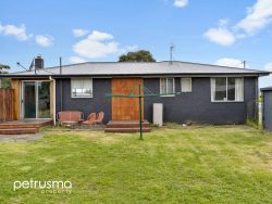 106 Hookey St, Rokeby TAS 7019, Australia