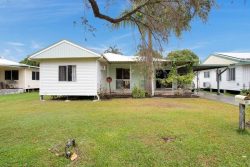 53 Penn St, South Mackay QLD 4740, Australia