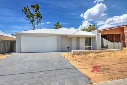 6/2A Eastwell Rd, Australind WA 6233, Australia