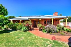 1 Shine Ct, Australind WA 6233, Australia