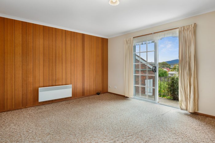 Unit 2/15 Topham St, Rose Bay TAS 7015, Australia