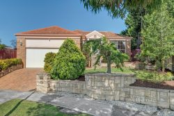 8 Truslove Ct, Endeavour Hills VIC 3802, Australia