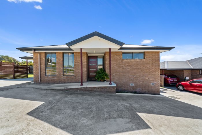 Unit 1/14B Burrows Ave, Brighton TAS 7030, Australia