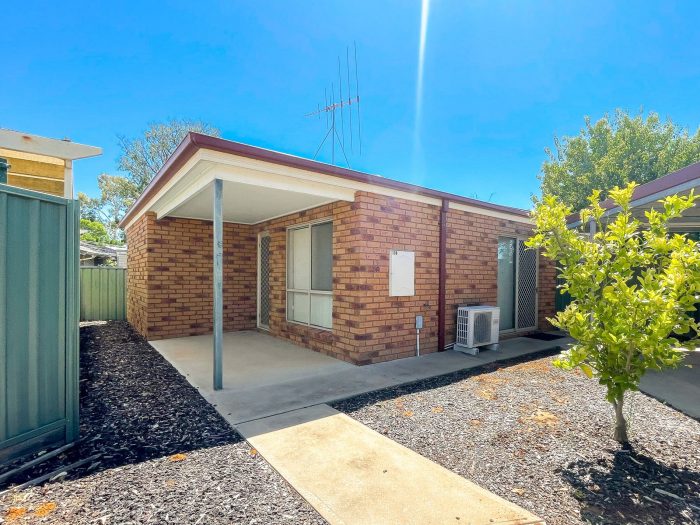 2/10 Brown St, Swan Hill VIC 3585, Australia