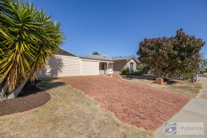 68 Caledonia Ave, Currambine WA 6028, Australia