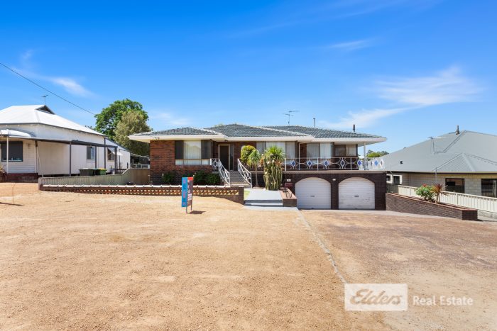 6 Hutton St, Collie WA 6225, Australia