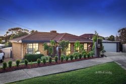 3 Katrina Ct, Mooroolbark VIC 3138, Australia