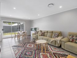 31 Loretto Way, Hamlyn Terrace NSW 2259, Australia