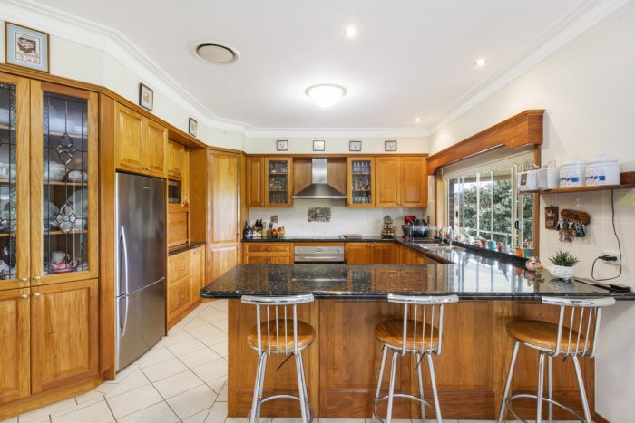 87 Niclins Rd, Mangrove Mountain NSW 2250, Australia