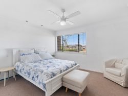 32 Middlesex Ave, Gorokan NSW 2263, Australia