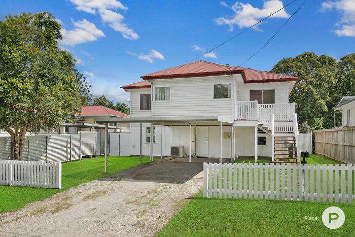 11 Moolabin Cres, Yeerongpilly QLD 4105, Australia