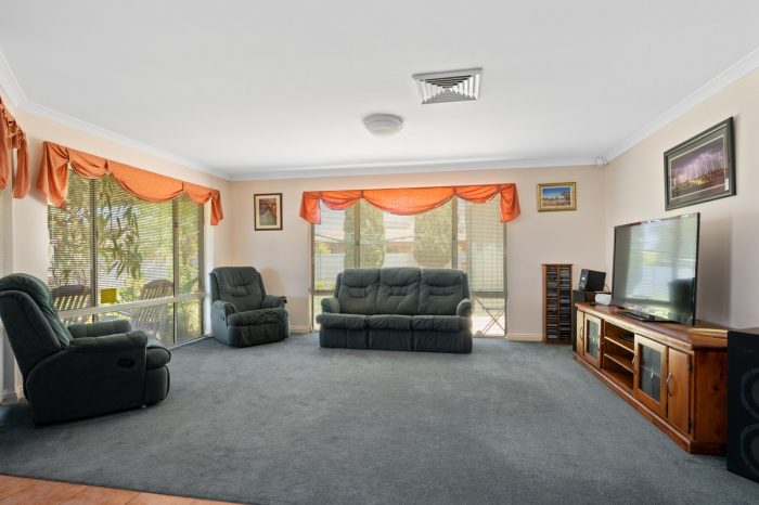 7 Holroyd Way, Boulder WA 6432, Australia