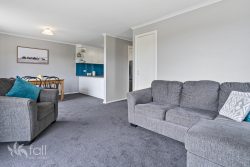 Unit 2/2 Suncoast Dr, Blackmans Bay TAS 7052, Australia