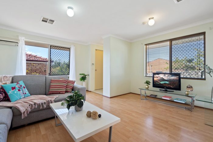 1/13 Tate St, Bentley WA 6102, Australia